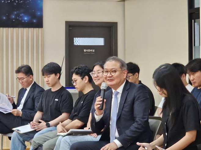 박상욱 대통령실 과학기술 수석이 23일 서울대에서 열린 한국형 스타이펜드 대학원생 간담회에서 발언하고 있다.