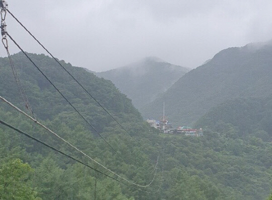 대둔산 짚라인 풍경. 기사와 무관함. 금산소방서 제공