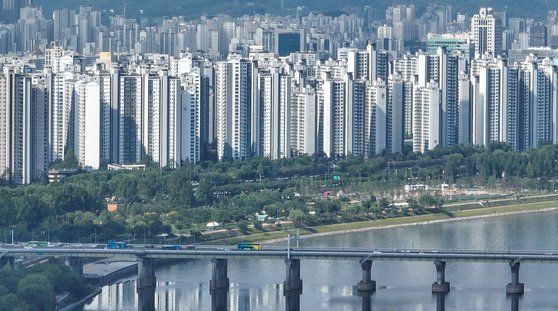 서울 시내의 아파트 단지 모습. 연합뉴스