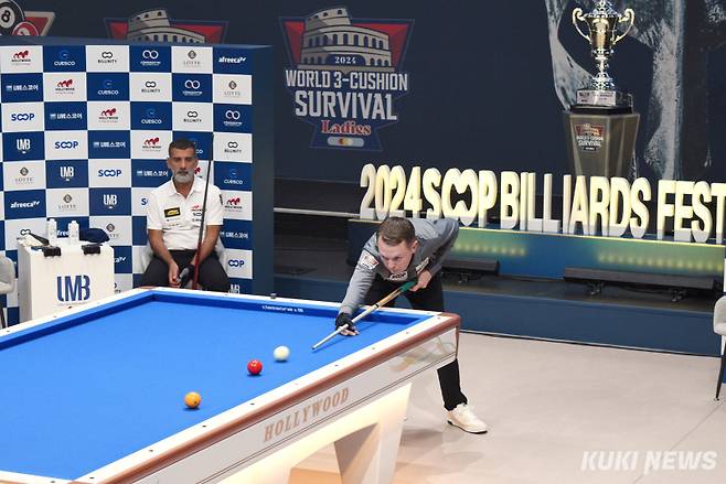 준결승서 막판 하이런 10점으로 한국 김준태를 누르고 결승에 오른 ‘네덜란드 3쿠션 강자’ 글렌 호프만. 사진=이영재 기자