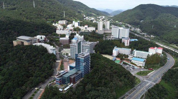 마산대학교 캠퍼스 전경. /마산대