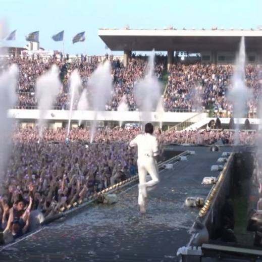 ▲ 가수 싸이가 이달초 속초에서 열렸던 흠뻑쇼에서 동해안 최전방에 위치한 군부대 장병·가족 2000여명에 관람 티켓을 기부하는 등 남몰래 선행을 베푼 사실이 뒤늦게 알려지자 인스타그램 등 SNS에 감동 후기가 잇따르고 있다. 가수 싸이 공연 모습. 싸이 인스타그램 캡처.