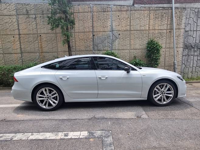 더 뉴 아우디 A7 55 TFSI e 콰트로. /사진=강주헌 기자