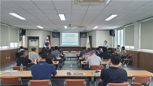 율원지구 지표수 보강개발 사업 주민 설명회 [경남 합천군 제공. 재판매 및 DB 금지]