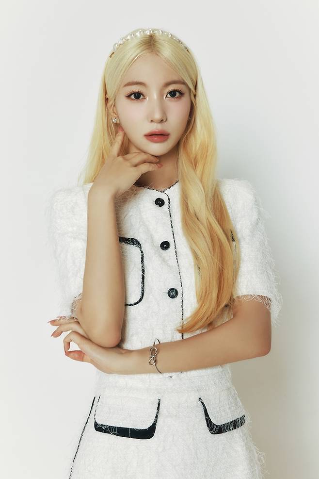 오마이걸 유빈. RBW, WM엔터테인먼트 제공