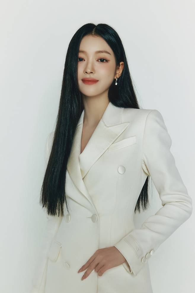오마이걸 유아. RBW, WM엔터테인먼트 제공