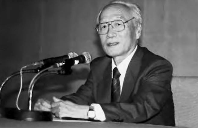 이상조는 74세가 된 1989년 한국을 방문해 고향의 친척들과 재회했다. ⓒ푸른역사 제공