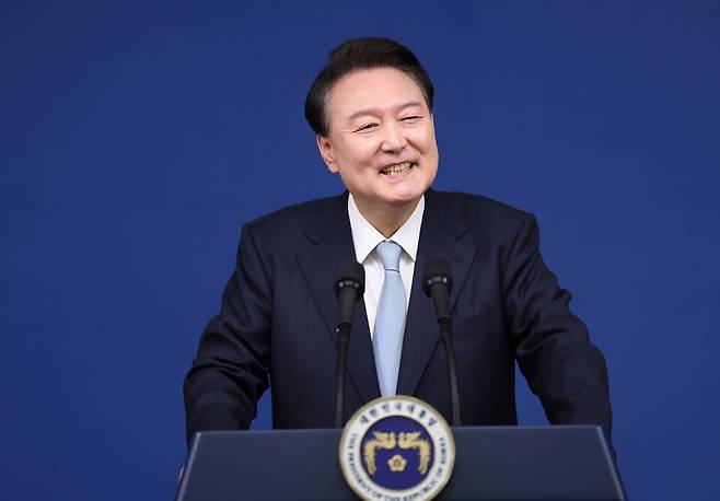 윤석열 대통령이 8월29일 오전 서울 용산 대통령실 청사에서 '국정브리핑 및 기자회견'을 하고 있다. ⓒ연합뉴스