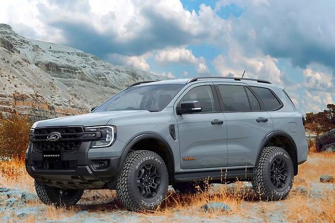 포드 에베레스트 트레머