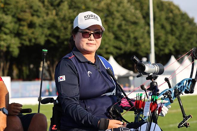 2024 파리 패럴림픽에 출전한 한국 선수단 중 최고령 선수인 양궁 김옥금. 대한장애인체육회