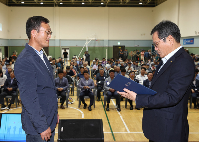 ▲강릉시축산단체협의회가 주최·주관하는 ‘제4회 강릉시 축산인 한마음대회’가 30일 강남체육관에서 개최됐다. ⓒ강릉시