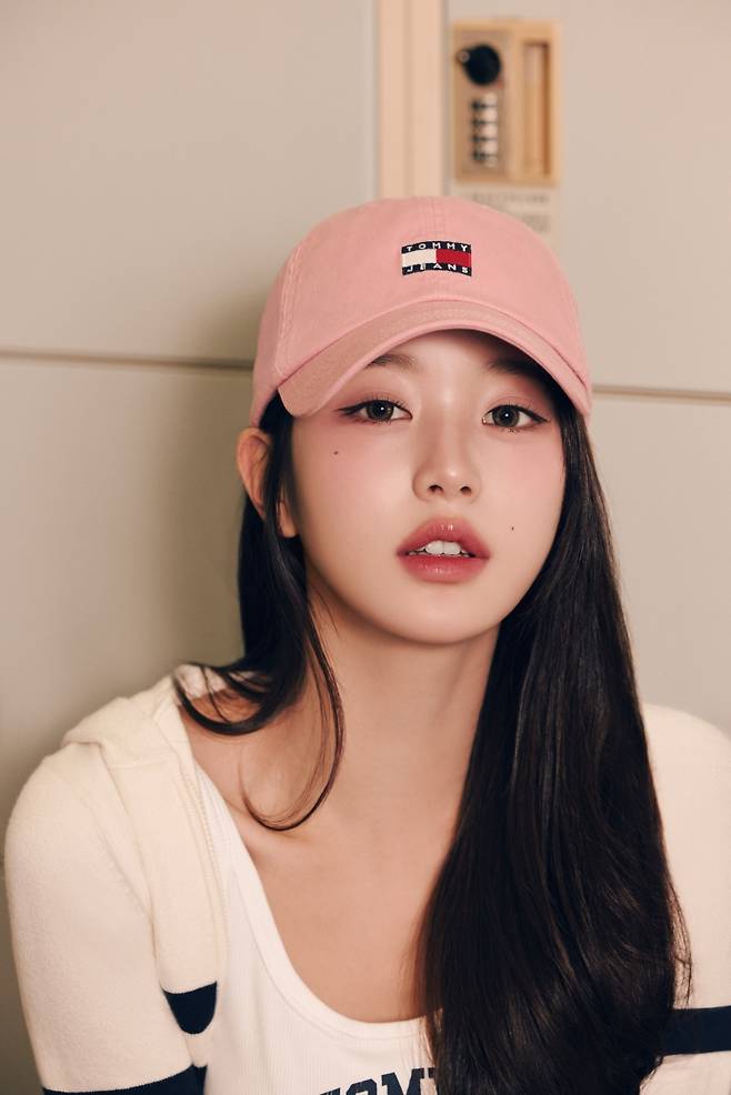 아이브 장원영, 타미 진스(Tommy Jeans) 브랜드 모델 발탁