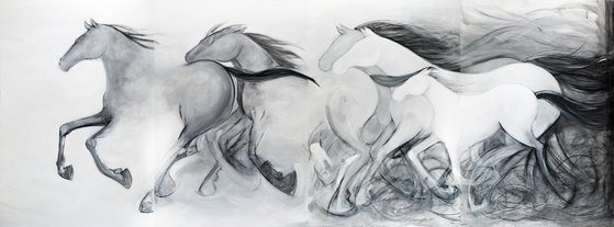 에스텔 차, Nascent Energy, (4작), 2024, Gesso and charcoal on canvas,194x522x3.8 cm each. 갤러리 히피 한남