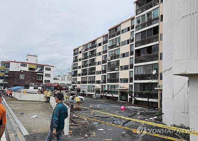 밀양 하남읍 아파트 LPG 폭발 사고 당시 모습 [연합뉴스 자료 사진]