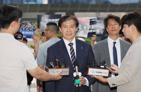 조국 조국혁신당 대표는 지난달 31일 참고인 신분으로 전주지검에 출석했다. 타이이스타젯 특혜취업 당시 조 대표는 청와대 민정수석이었다. 연합뉴스