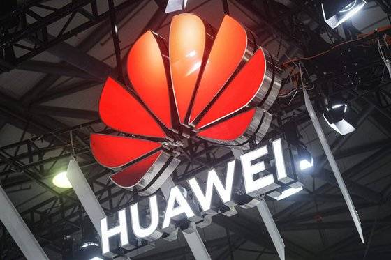 A Huawei logo is seen at the Mobile World Congress (MWC) in Shanghai on June 26, 2024. (Photo by AFP) / China OUT  〈저작권자(c) 연합뉴스, 무단 전재-재배포, AI 학습 및 활용 금지〉