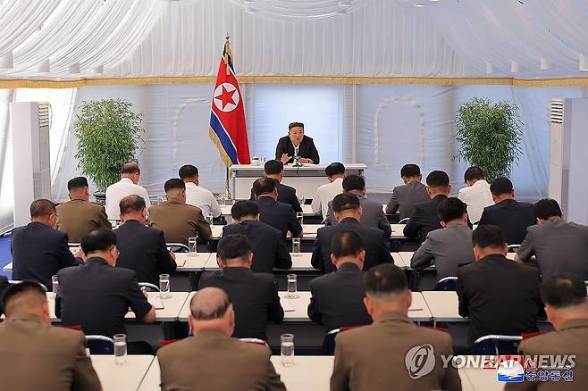 북한 김정은, 지방발전사업협의회 지도 (평양 조선중앙통신=연합뉴스) 김정은 북한 국무위원장이 지난달 31일 지방발전사업협의회를 소집하고 지도했다고 조선중앙통신이 2일 보도했다. 2024.9.2 
    [국내에서만 사용가능. 재배포 금지. For Use Only in the Republic of Korea. No Redistribution] nkphoto@yna.co.kr