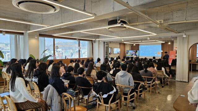 진학사 캐치_채용설명회 현장