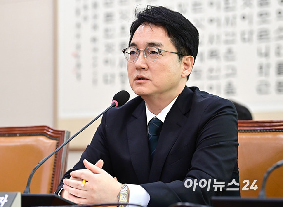 심우정 검찰총장 후보자가 3일 오전 서울 여의도 국회에서 열린 인사청문회에서 답변하고 있다. [사진=곽영래 기자]