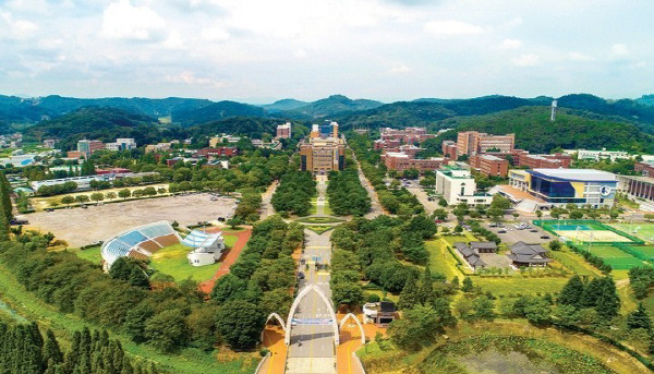 국립경상대학교.