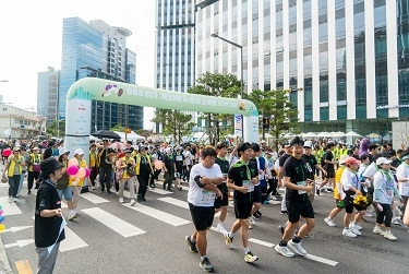 넷마블 임직원 50여명은 지난 3일 ‘G밸리 스마트 마라톤 대회’에 참가했다.