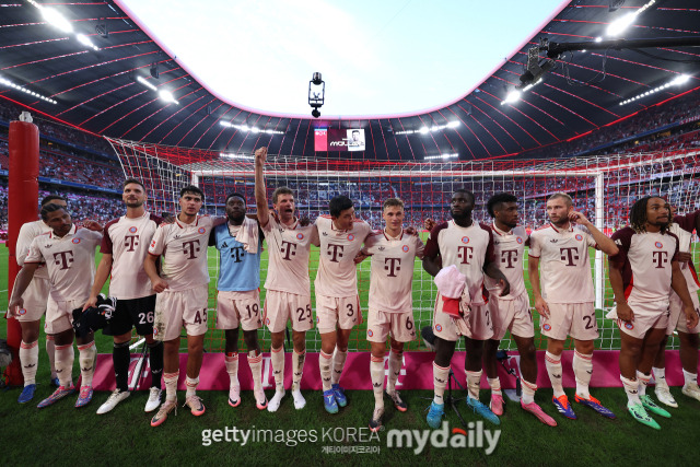 유럽축구 이적전문매체 트랜스퍼마크트는 4일(한국시간) 유럽 주요 빅클럽의 베스트11을 선정해 소개했다. 이 매체는 바이에른 뮌헨의 베스트11을 언급하면서 김민재를 주축 수비수로 분류했다./게티이미지코리아