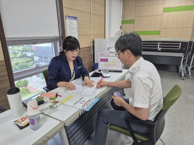 직업건강협회는 지난 3일 국민건강보험공단 대전세종충청지역본부 임직원을 위한 ‘찾아가는 건강검진 사후관리’를 개최했다./직업건강협회