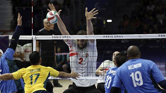 모르테자 메르자의 블로킹 모습