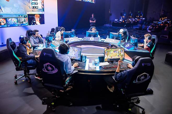 지난해 미국 라스베이거스에서 열린 TFT 대회 모습. 사진 | 라이엇 게임즈