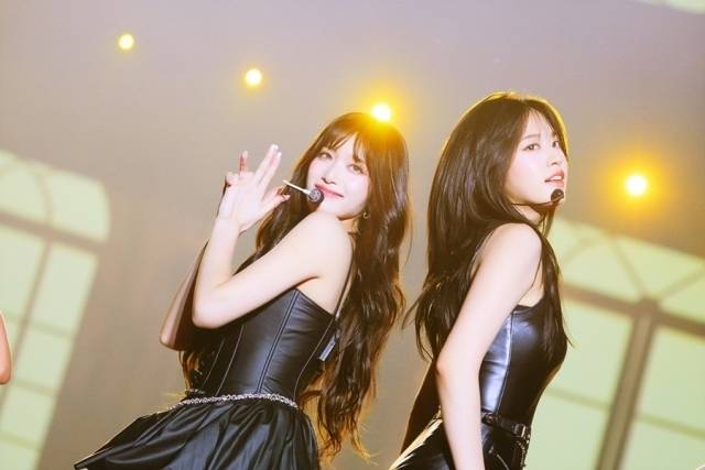 그룹 아이브. / 스타쉽엔터테인먼트 | 아뮤즈 (일본)