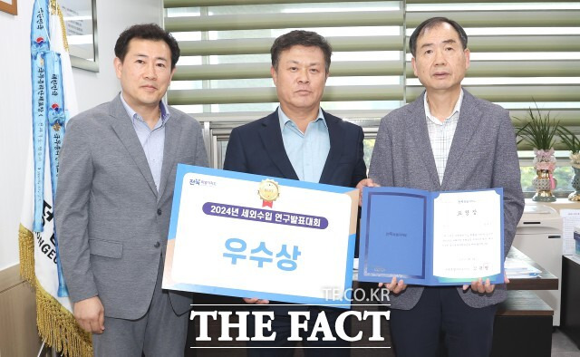 전북테크비즈센터에서 열린 ‘2024년 세외수입 우수사례 발표대회’에서 시는 한 해 동안 추진한 세외수입 운영 전반에 대한 성과를 인정받아 최우수상을 수상하여 정읍시는 2년 연속 세외수입 운영실적 우수 시군으로 선정됐다. / 정읍시