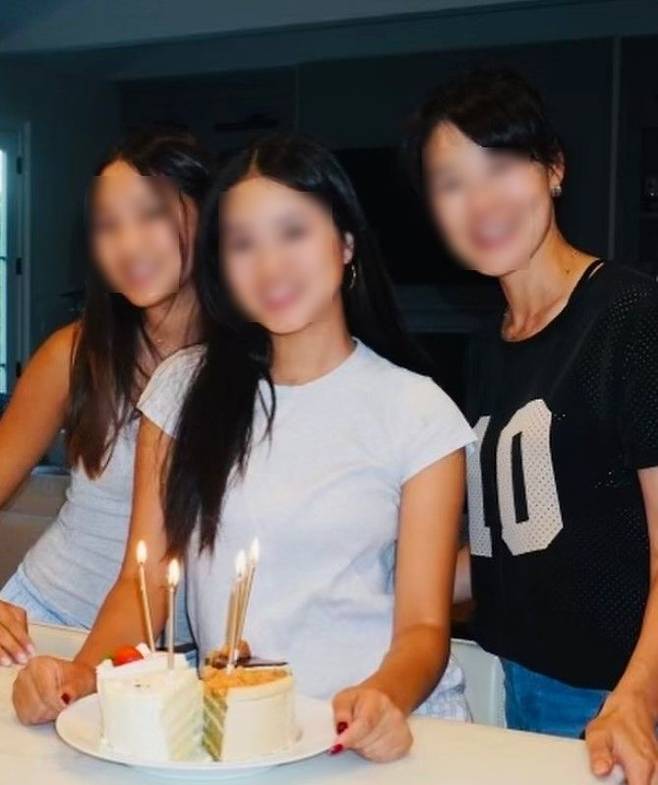 [서울=뉴시스] 박찬호의 두 딸과 아내 모습. (사진= ) 2024.09.07. photo@newsis.com  *재판매 및 DB 금지