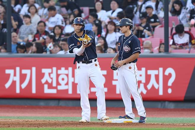 7일 수원케이티위즈파크에서 열린 2024 신한 SOL Bank KBO리그 두산 베어스와 KT 위즈의 경기, 두산이 KT를 12-2로 완파하고 하루 만에 4위로 복귀했다. 두산 베어스