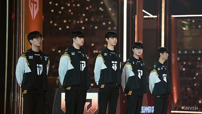 ▲ 파이브핏에 도전하는 젠지와