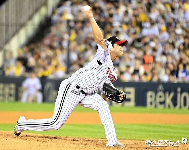 LG 투수 백승현은 7일 잠실구장에서 열린 '2024 신한 SOL Bank KBO 리그' 한화와 팀 간 14차전 경기에서 구원 등판했다. 홈런을 내주는 등 1이닝 2실점 했지만, 최고 구속을 150㎞까지 끌어올려 눈길을 끌었다. 엑스포츠뉴스 DB