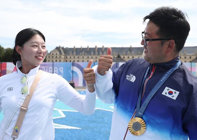 파리의 3관왕, 김우진과 임시현<저작권자(c) 연합뉴스, 무단 전재-재배포, AI 학습 및 활용 금지>