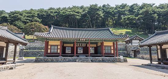 한옥에서의 편안한 하룻밤을 보장하는 문헌전통호텔