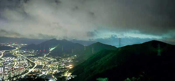 망월산에서 본 정관신도시 야경.