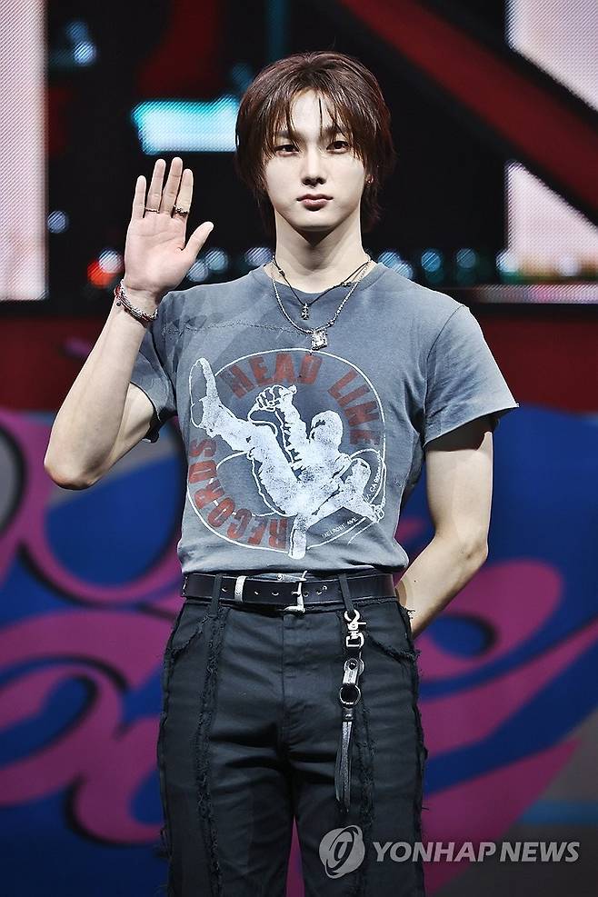 성호, 수줍은 미소