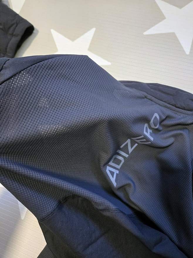 06bcdb27eae639aa658084e544857464ae93ea745c9d1a42416475fdc8371221f44df5e7ba6d447432b3413cc7df99d8