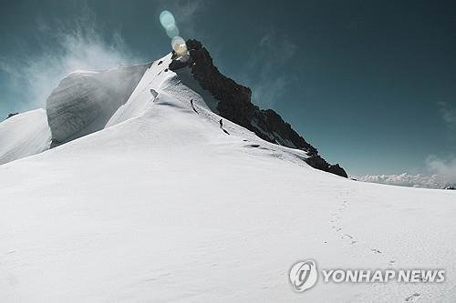 프랑스 몽블랑서 조난한 한국인 2명 시신 발견