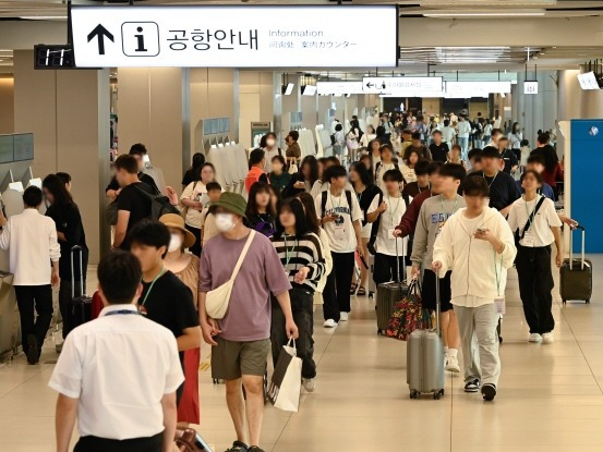 11일 김포공항 국내선 터미널 공항 이용객의 모습. KAC 제공