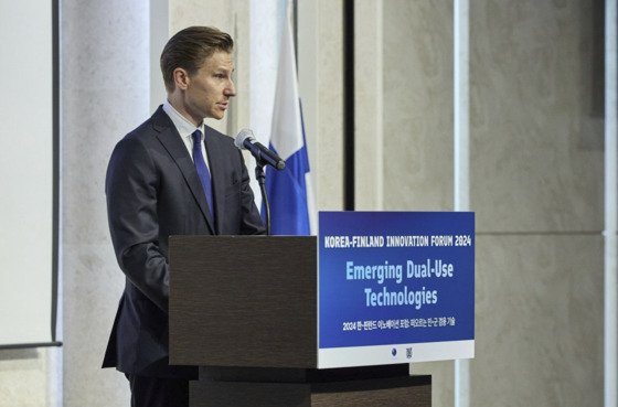 Minister of Defense of Finland Antti Hakkanen speaks during the 2024 Korea-Finland Innovation Forum themed “Emerging Dual-Use Technologies” held at the Samsung Convention Center inside the Seoul National University campus in Gwanak District, southern Seoul, on Monday. [EMBASSY OF FINLAND]