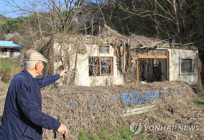 허물어진 농촌 빈집 [촬영 박병기]