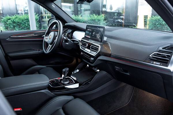 BMW X3 M 컴페티션 사진 만하르트