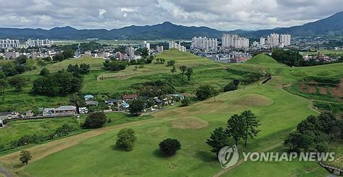 유네스코 세계유산 함안 말이산 고분군 [연합뉴스 자료사진]