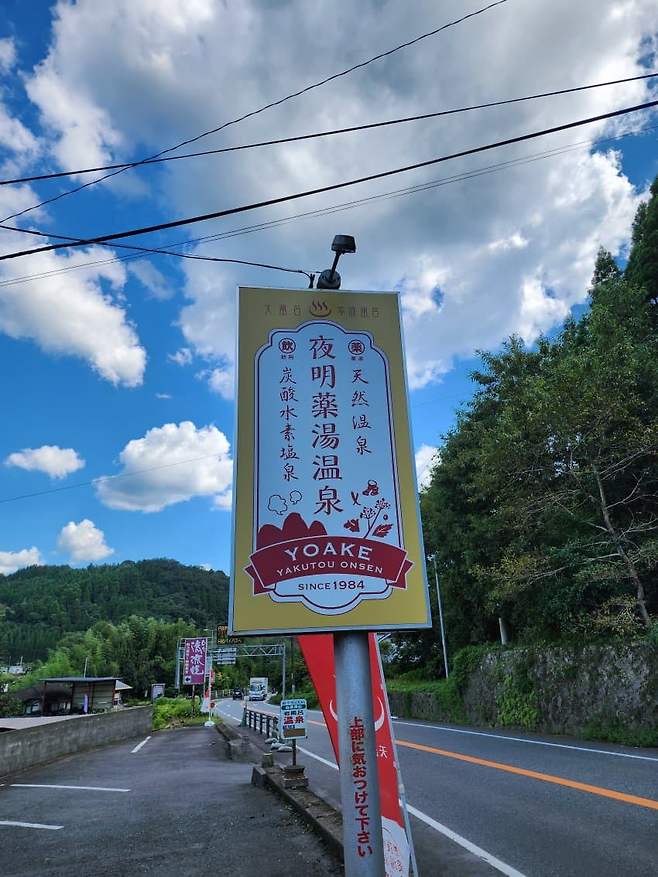 3fb8c32fffd711ab6fb8d38a4183746f62470e2c81b4452786b968806e8aa314459f914007575ba8ba97768ee1