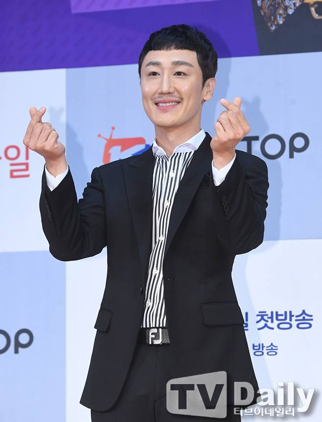 윤진영, 오늘(13일) 부친상…슬픔 속 빈소 지켜
