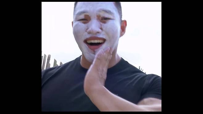 "남자가 무슨 선크림이야 " 선크림 처음 발라보는 남자