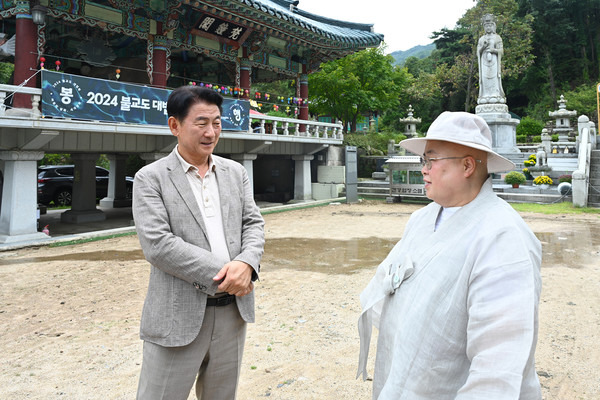 김동근 의정부시장 추석명절 맞아 종교시설 방문 모습(사진제공=의정부시청)